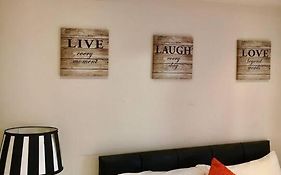 One Bedroom Flat In Central London